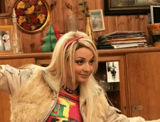 Дарья Сагалова, кадр из сериала "Счастливы вместе"