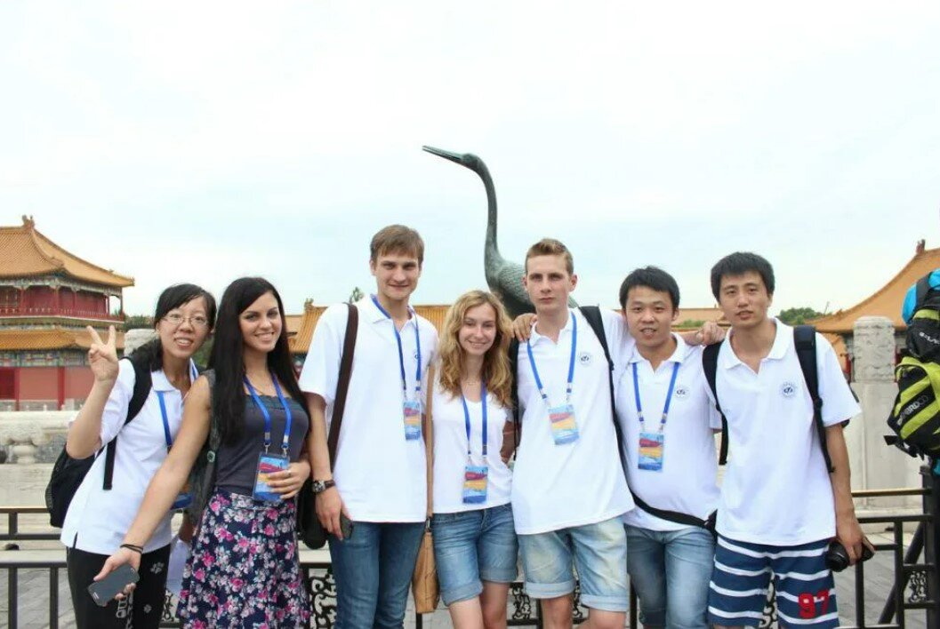 Образование в китае. Студенты в японии. Иностранные студенты в китае. Выпускник вуза. Образование в китае.