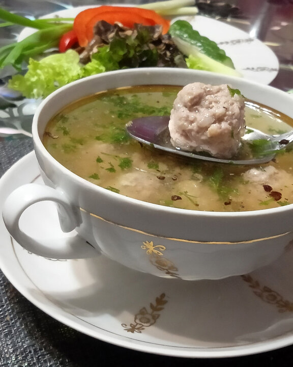 бульоны для диабетиков. суп на говяжьем бульоне. стул мясных отваров. бульоны для диабетиков. супы на каждый день.