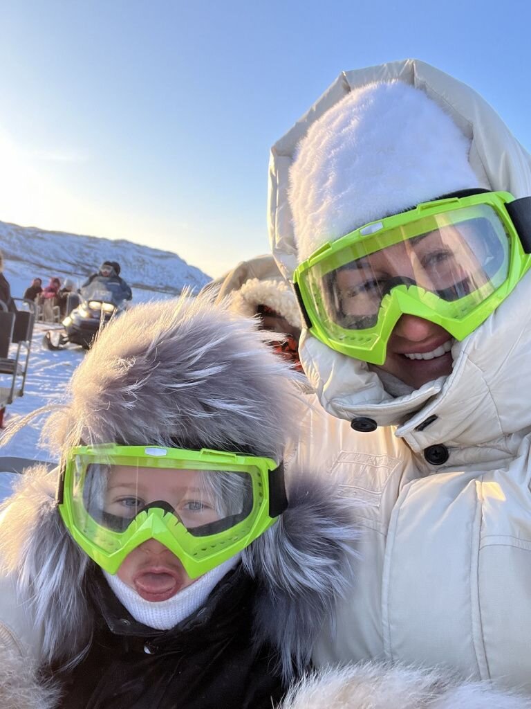 Алсу Копылова в Мурманске с сыном