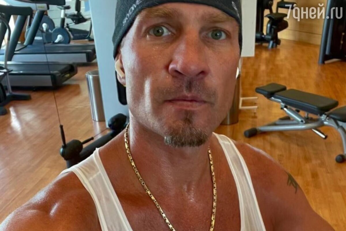    Роман Костомаров Социальные сети