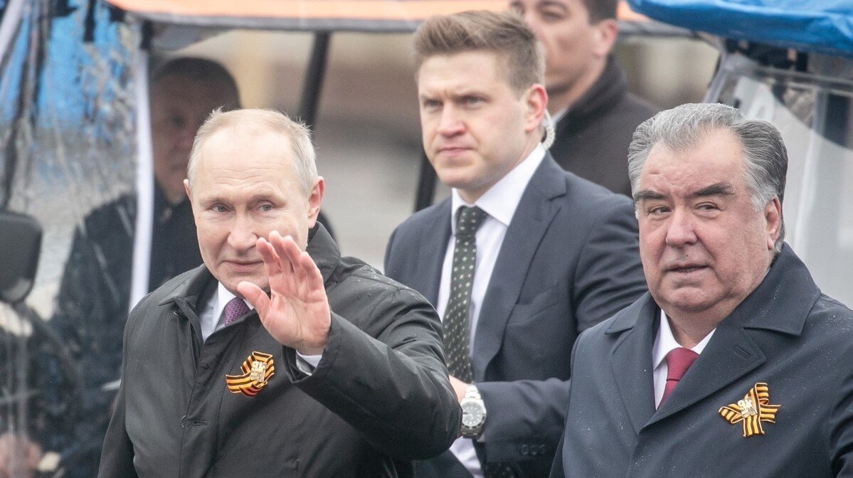 Арестует при ближайшем визите или нет? Задачка...