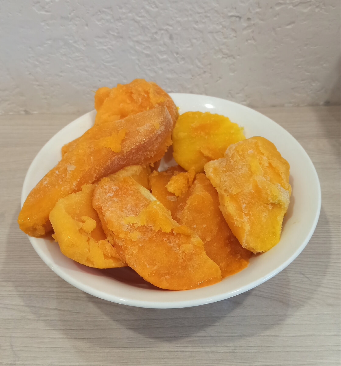 Манго оказалось очень сладким, ароматным и вкусным. 