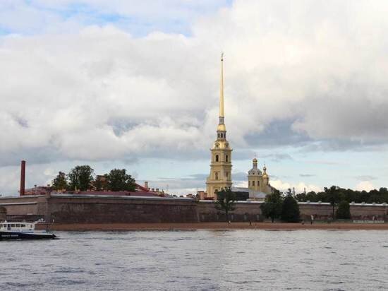     На территории Меншикова бастиона Петропавловской крепости был найден фрагмент древоземляной крепости. Фото: «МК в Питере»