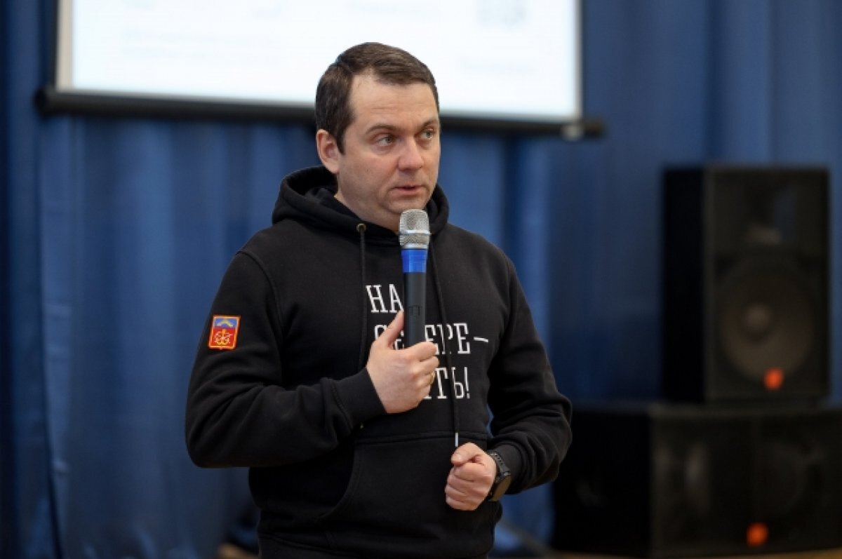    Андрей Чибис поздравил северян с Днём Победы