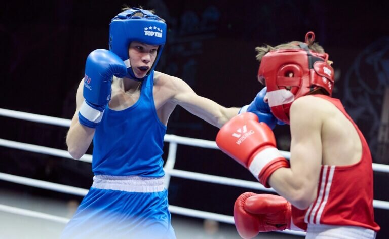    Боксер из Оренбургской области Вадим Половников стал бронзовым призером Первенства России Кристина Просвиркина