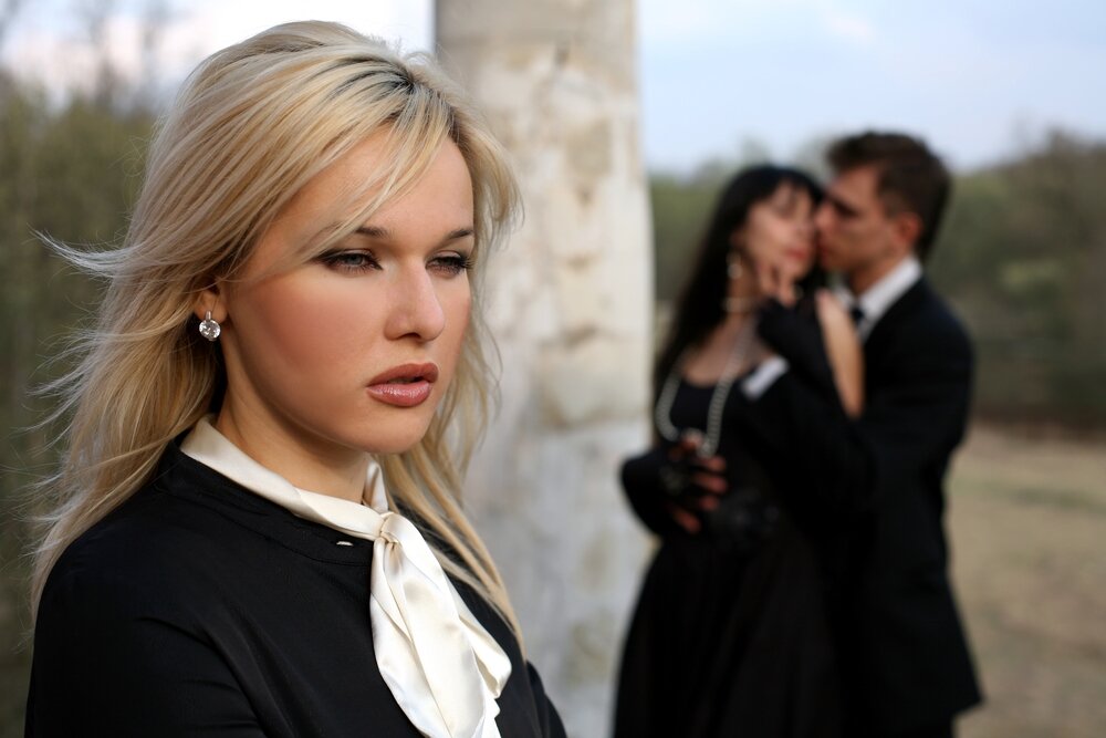 Статья ""Живу без ласки, без любви, без с...кса. Я осознала, как разрушаю себя...", - история Алины" - Психолог Галина Радченко