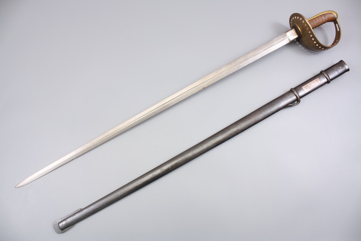 Шведский офицерский палаш образца 1893 года.