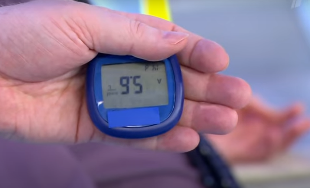 Кадр из передачи Жить здорово. Выпуск от 23.03.2021