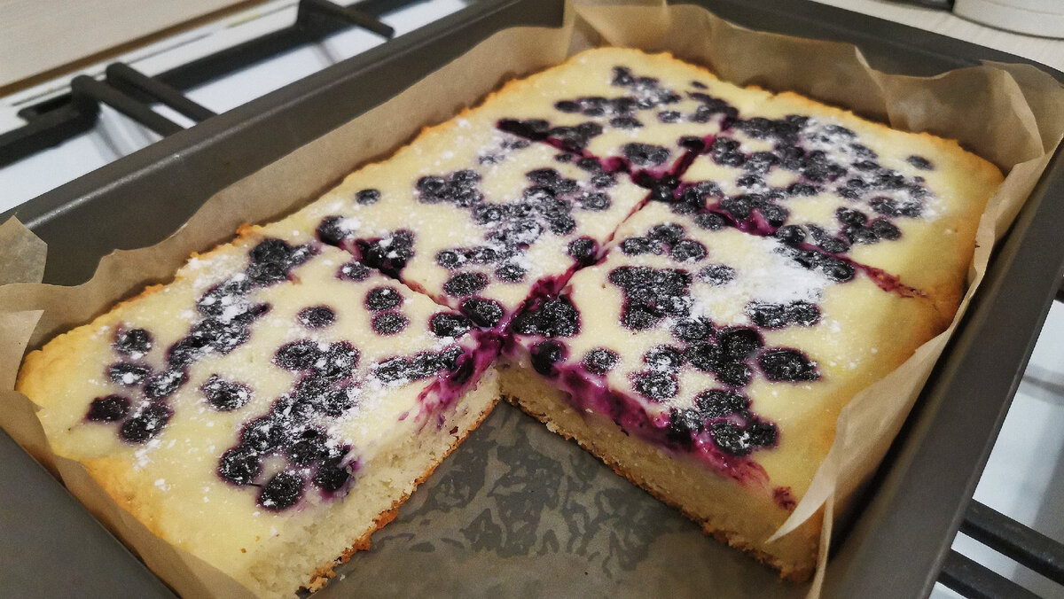 Песочный пирог с черникой