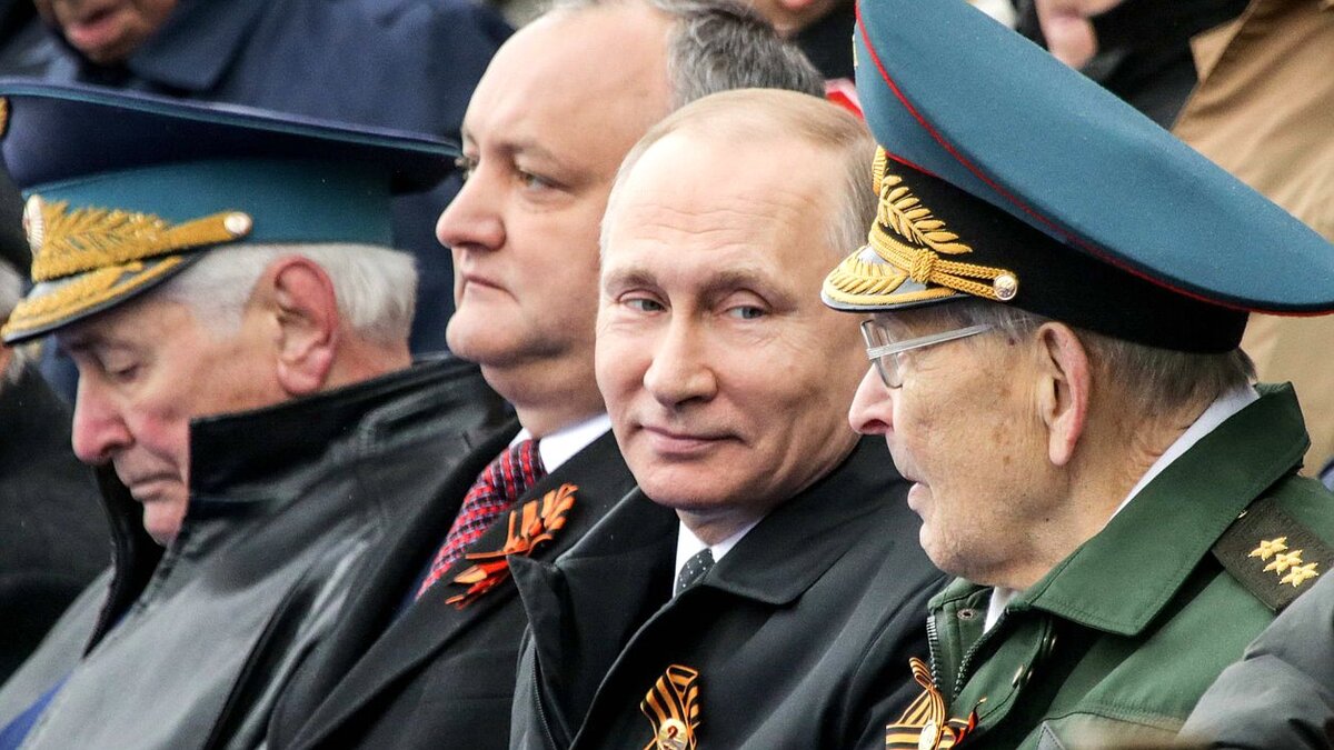 Три вопроса Путину по случаю Парада Победы.