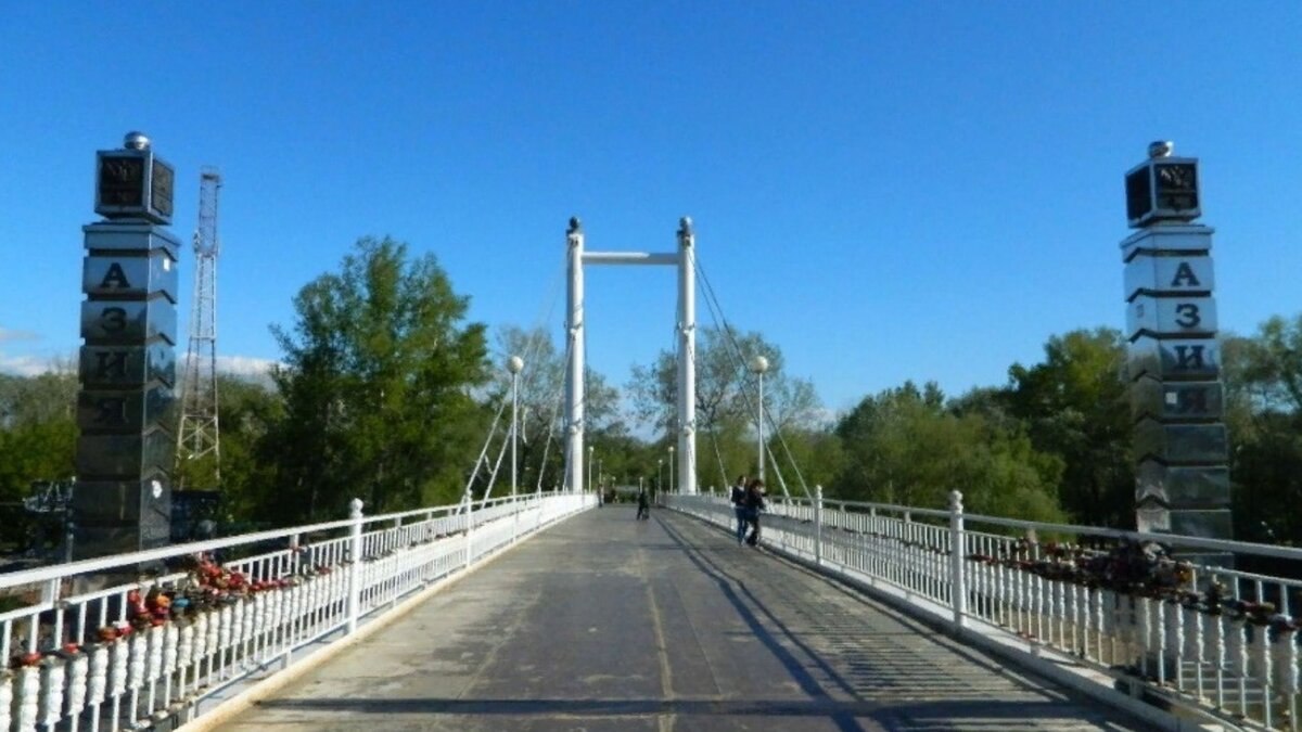 Фото моста в оренбурге через реку урал