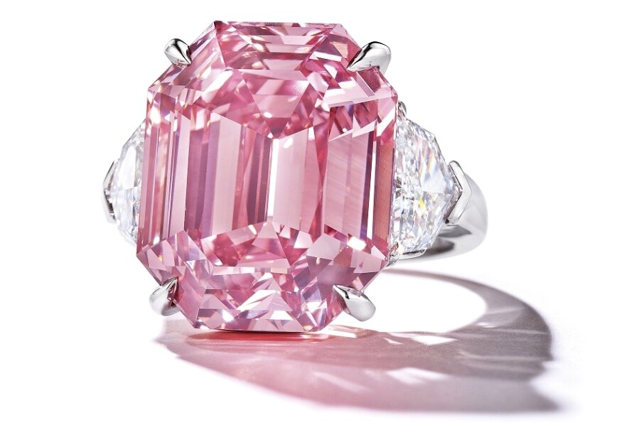 Розовый бриллиант. Фото из открытых источников.