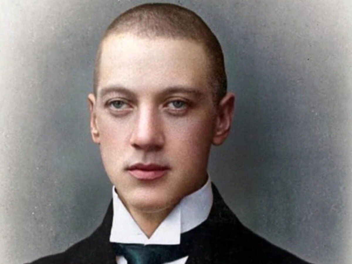 Николай Гумилев- путешественник и поэт. Фото Яндекс.Картинки.