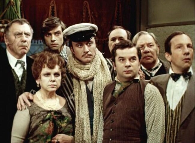 Кадр из фильма «Двенадцать стульев» (1976). Скриншот. Источник - YouTube. 