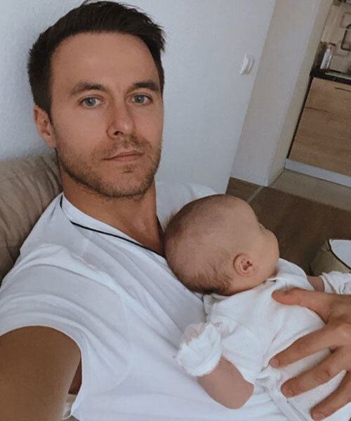 Никита Уманский со своим сыном. Источник фото: инстаграм Никиты Уманского