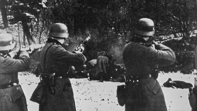 Расстрел польских граждан подразделением вермахта, 1939 год. © МИА "Россия сегодня", РИА Новости