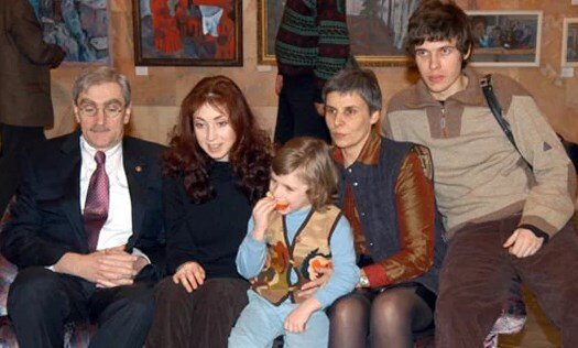 Анна большова биография личная жизнь История актрисы Анны Большовой: брак со сводным братом, религиозная секта и отка