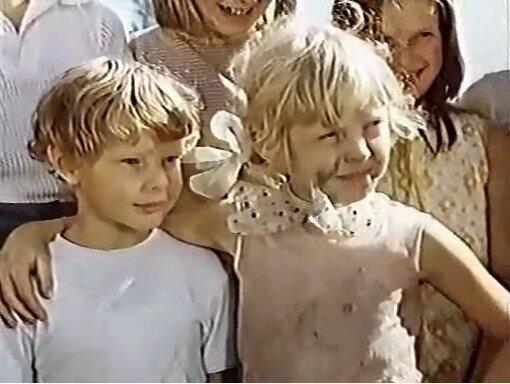 Фото: mir-znamenitostej.ru юная актриса Маргарита Владимировна Сергеечева в своем дебютном фильме "Подзорная труба", 1973-й год