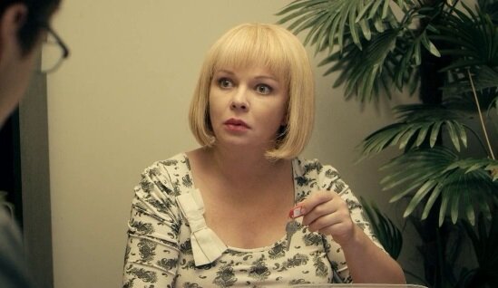 Кадр с Еленой Валюшкиной в сериале "Универ"