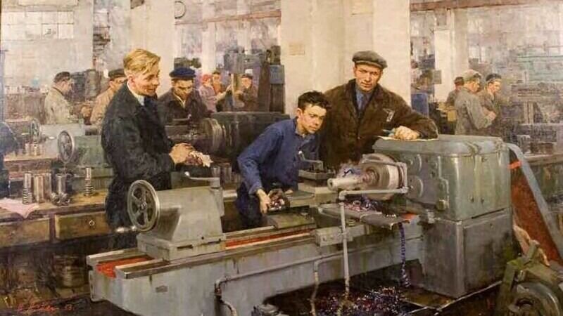     Из-за кадрового голода предприятия оборонки начали привлекать на производство людей практически пенсионного возраста. Что мешает нашей промышленности опереться на молодые кадры и как сделать их основой ВПК? Журналист Ирина Мишина выяснила это с профессором Института образования ВШЭ Ириной Абанкиной.