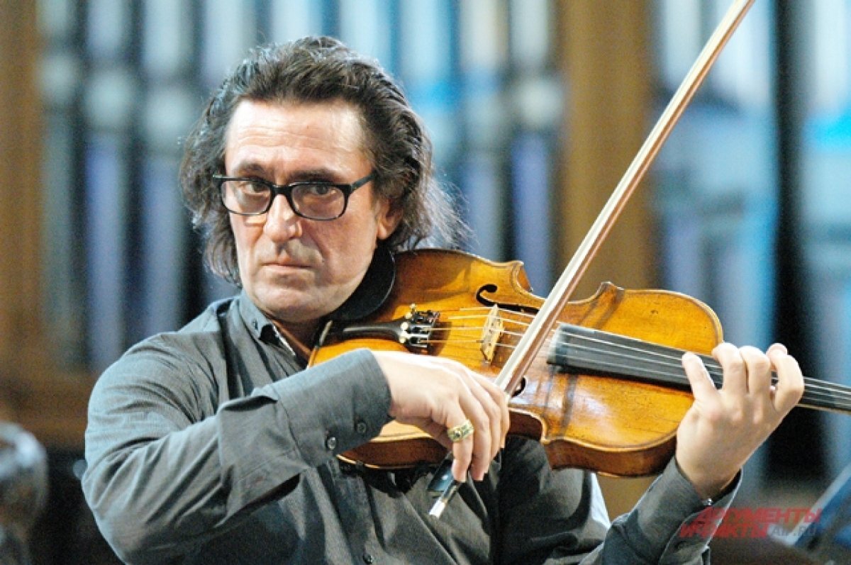    Музыкант со всемирно известным именем регулярно выступает перед жителями Ростовской области.