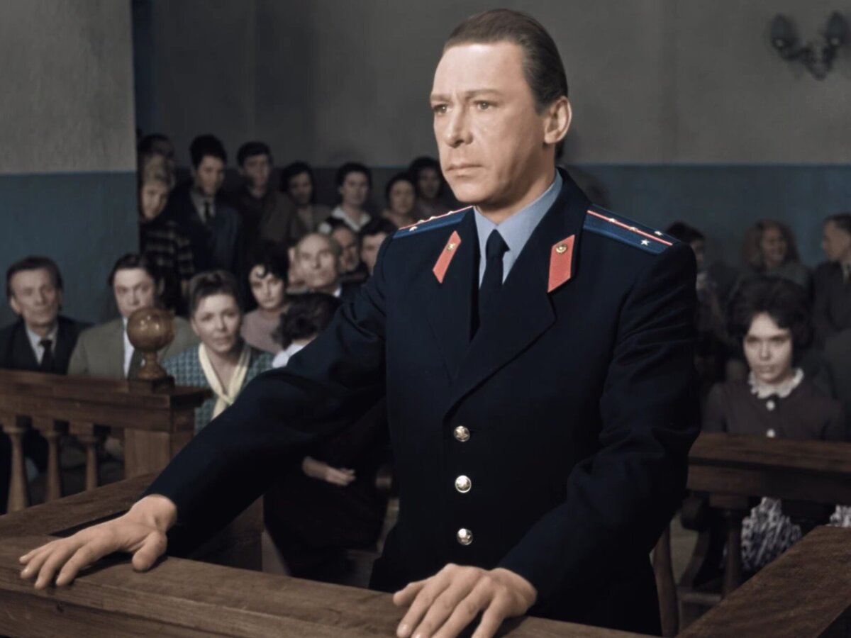 Допрос свидетеля Подберёзовикова. фильм «Берегись автомобиля».