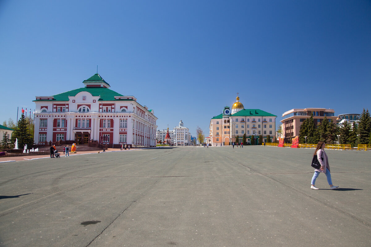 Саранск русский город. Советская площадь Саранск. Привокзальная площадь Саранск. Соборная площадь Саранск. Саранск Центральная площадь.