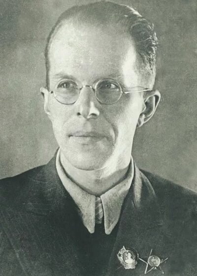 Николай Астров