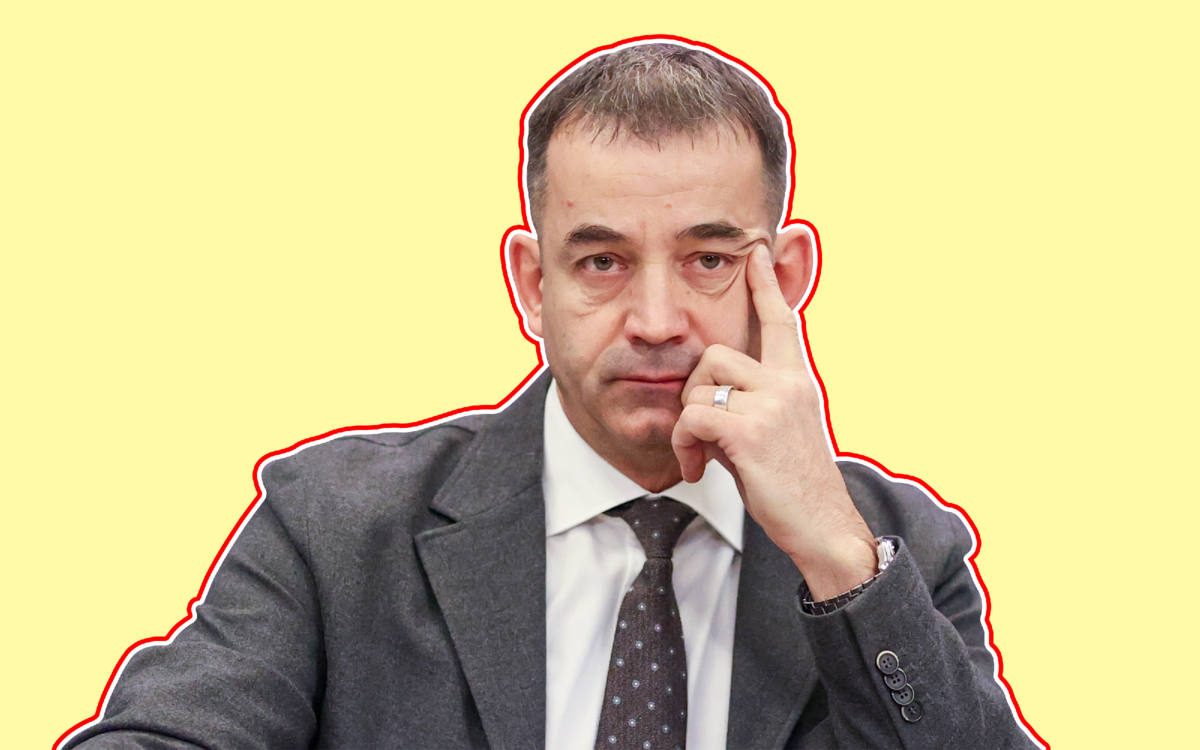 Дмитрий Певцов. Фото: Petrov Sergey/Global Look Press, коллаж Даниила Опарина/РКП