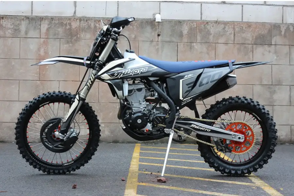 Кроссовый байк JHL Z8i на двигателе ZS182-MN (NC300S), вид сбоку