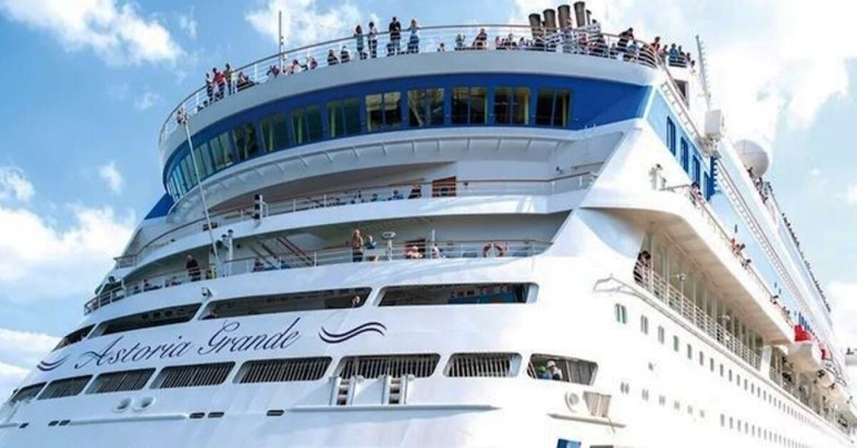    В Грузии оппозиция выразила недовольство прибытием в Батуми круизного лайнера с россиянами