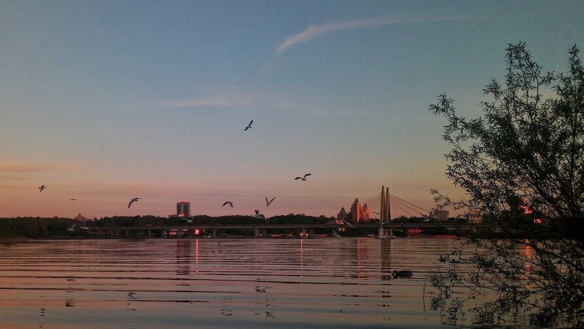     В Казани собираются ограничить движение маломерных судов на территории реки Казанки во время проведения триатлона. Соответствующее постановление подписал премьер-министр Татарстана Алексей Песошин.