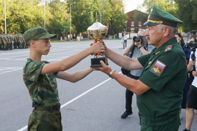   В Пензе проходят юнармейские сборы «Гвардеец». Оренбуржье представляют 20 ребят Кристина Просвиркина
