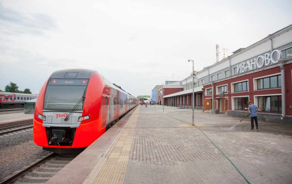    Протяженность ж/д путей в Ивановской области составляет 345 километров