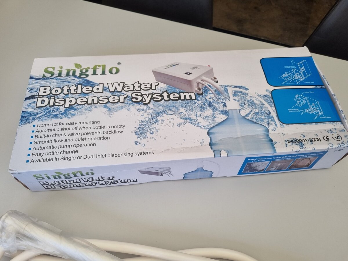 Электрическая помпа на 2 бутыля для подачи бутилированной воды