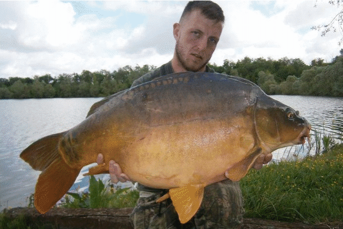 Карпфишигом, называется соревнование по ловле карпа.