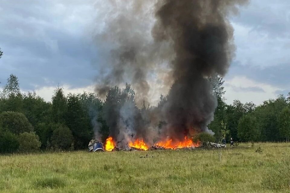 Крушение самолета тверской. Крушение самолета в поле. Падение самолета Пригодина.