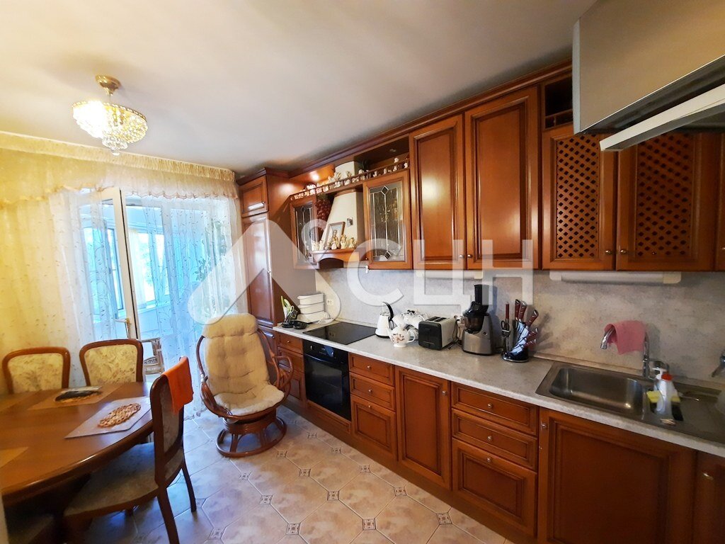 Двухуровневая квартира в Сарове: кухня-гостиная