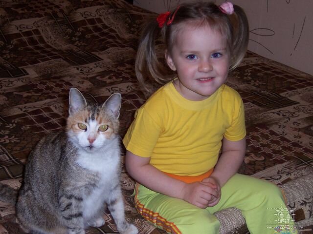 А это Лиза - дочь Василисы. И моя дочь.. как это было давно...