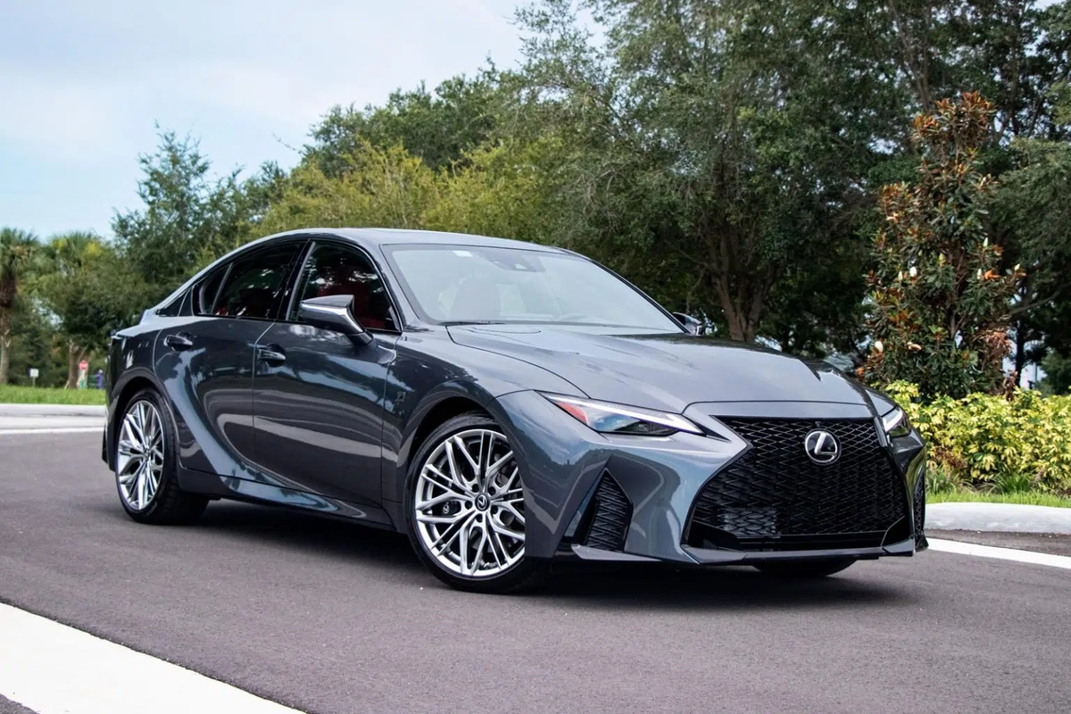 Новые ар. Lexus is 500 f Sport. Лексус is 2022. Лексус is 500 2022. Lexus is 2023.