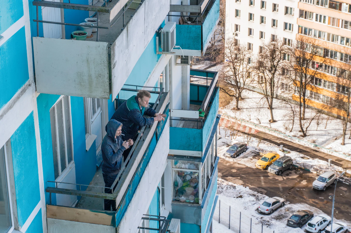 Кадр из фильма "Многоэтажка" (2022 г., режиссер: Антон Маслов)