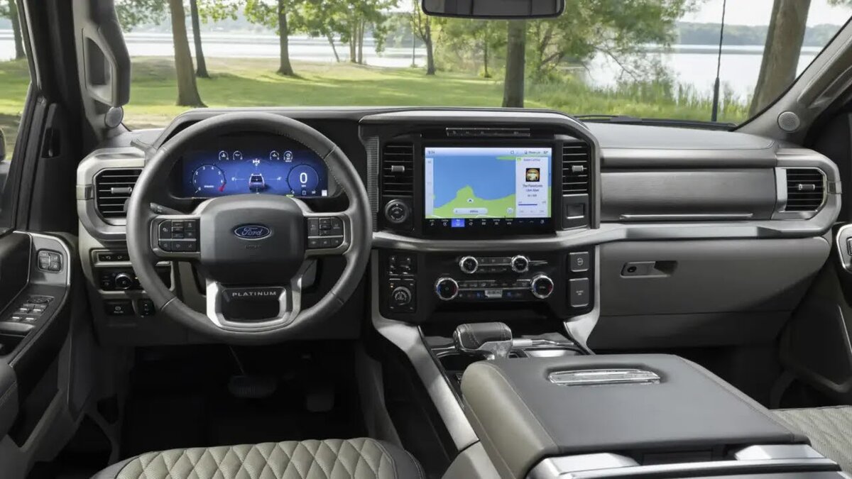 Салон обновлённого FORD F-150