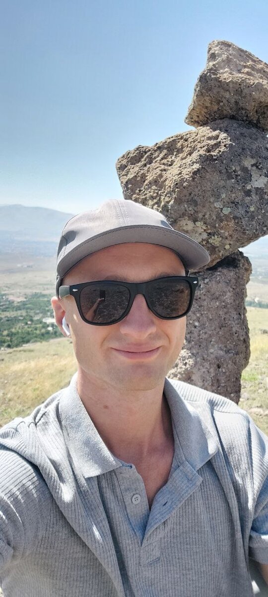 Михаил Туэбов, я уже более 10 лет на Авито, последние 2,5 года активно использую накрутки поведенческих факторов, знаю, как работает продвижение на Авито накрутка авито купить