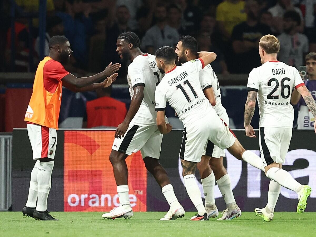    Футболисты "Ниццы"© AFP 2023 / FRANCK FIFE