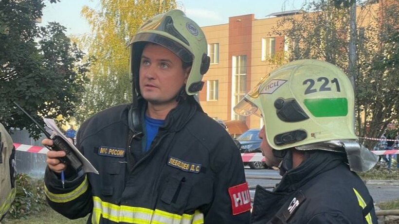    Пожар в жилом доме в Марьино ©МЧС Москвы