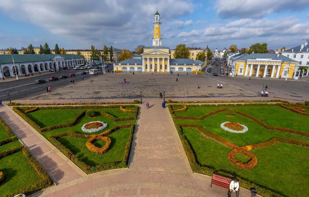 Площадь Сусанинская, а все равно, что сковородка