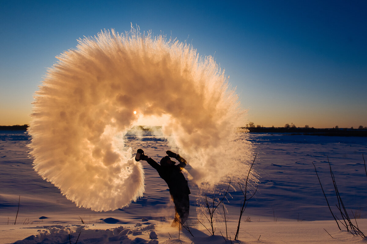 "Эффект кипятка" на морозе в минус 40 градусов