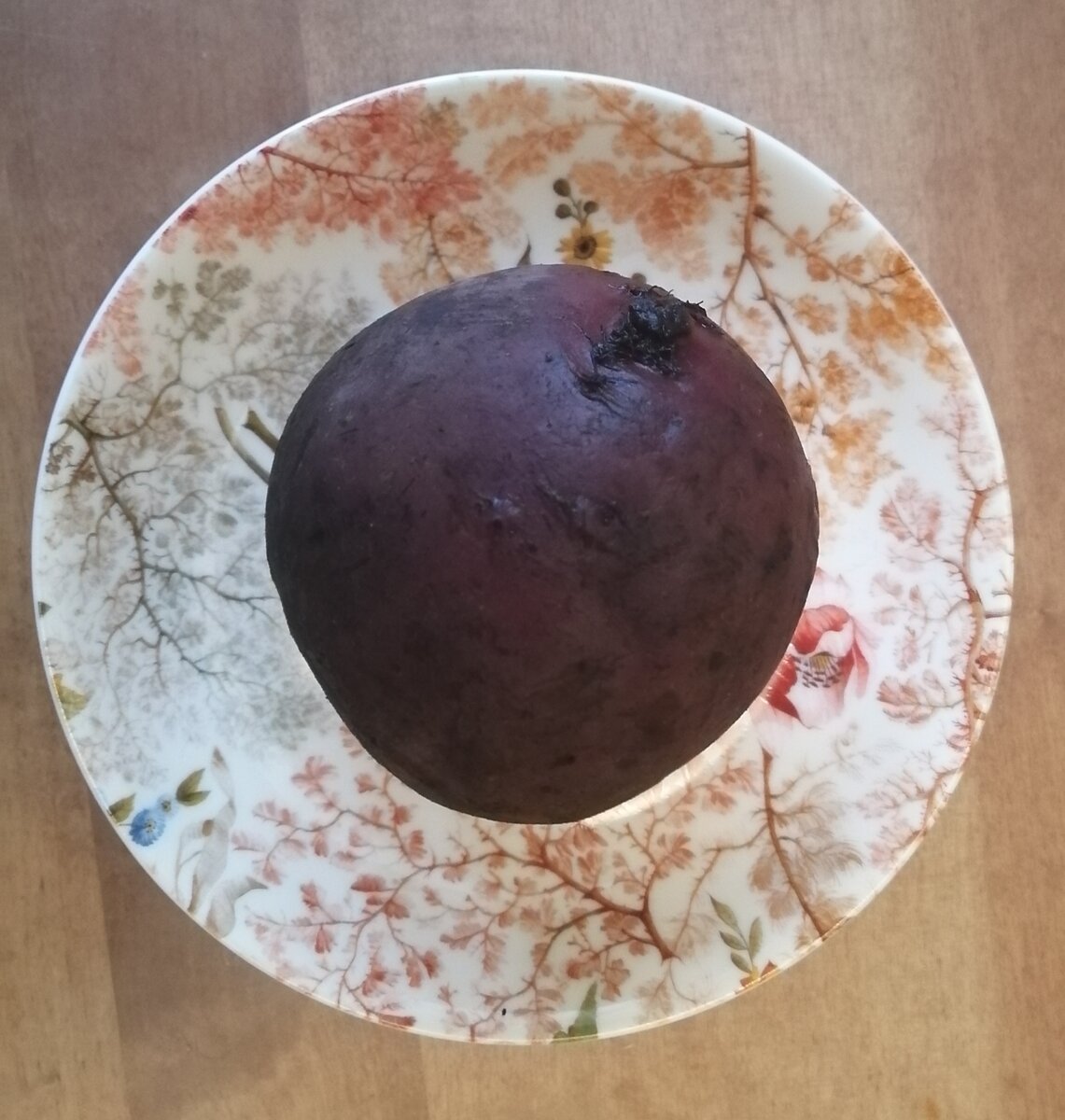 Отварная свекла, с которой можно приготовить все эти замечательные рецепты. 