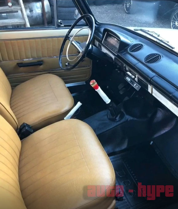 Салон 2101. Идеальное состояние. Всё стоит заводское.